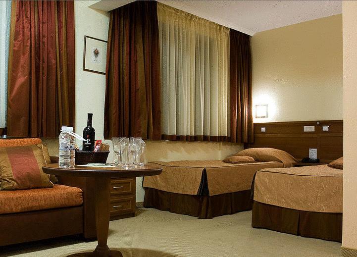 ЛЯТНО УЕЛНЕС ПРЕЖИВЯВАНЕ В DIPLOMAT PLAZA HOTEL & RESORT **** 