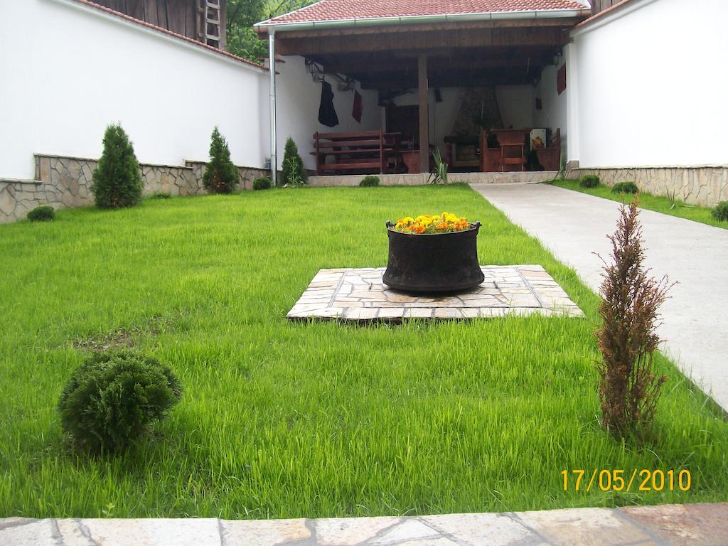 Почивка в къща за гости Хера, с. Чифлик
